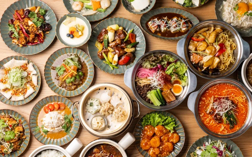 ម្ហូបចិន និងម្ហូបលោកខាងលិចជាច្រើនប្រភេទ