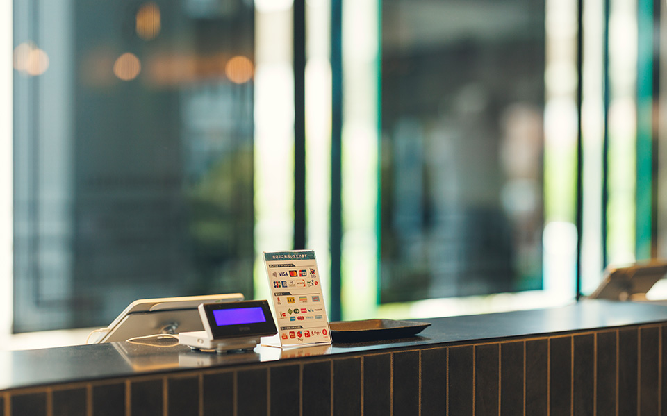 スムーズなお食事を実現する専用設計