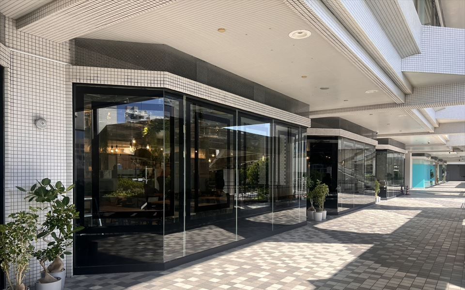 那覇市役所前にあるパレットくもじ2F