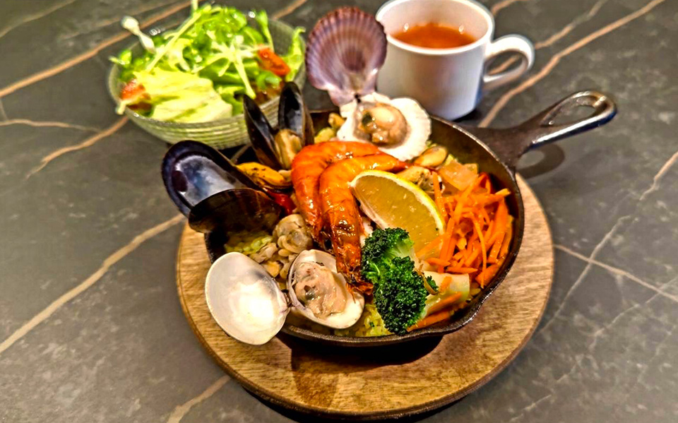 上質な素材とスペインの伝統が調和