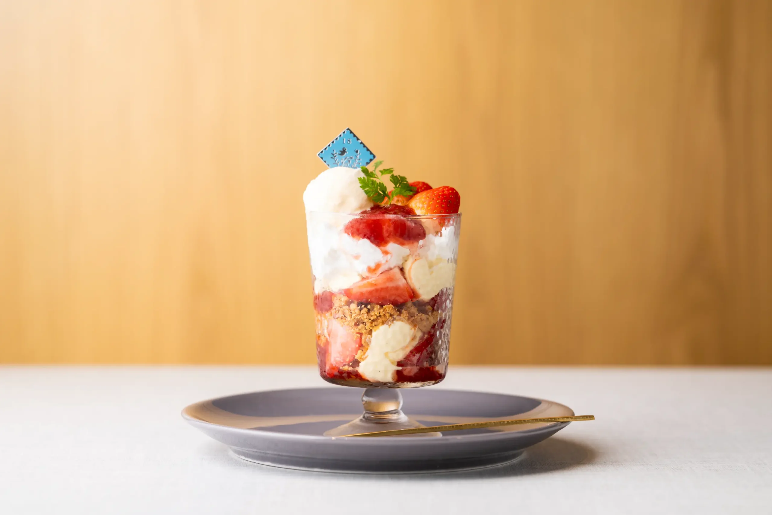 スイーツで食後を彩る