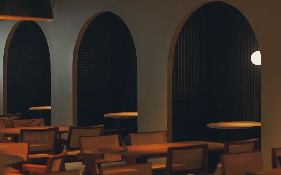 上質な時間が流れる空港付近の美食空間