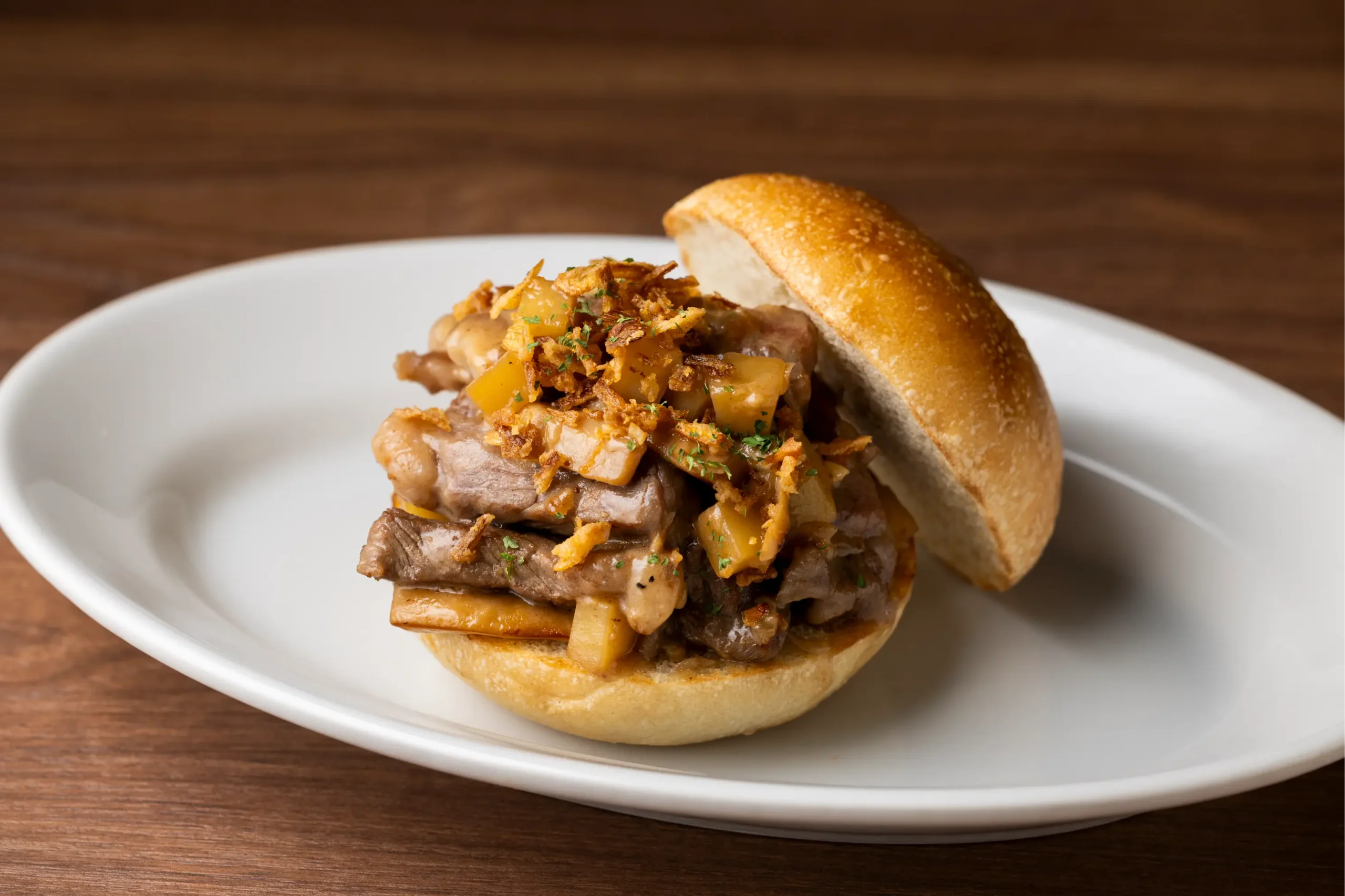 熟練の技で仕上げ