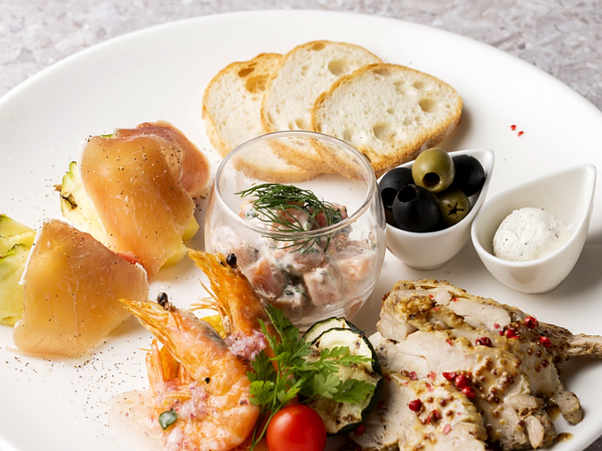 【桃の節句、彩り豊かな食卓】