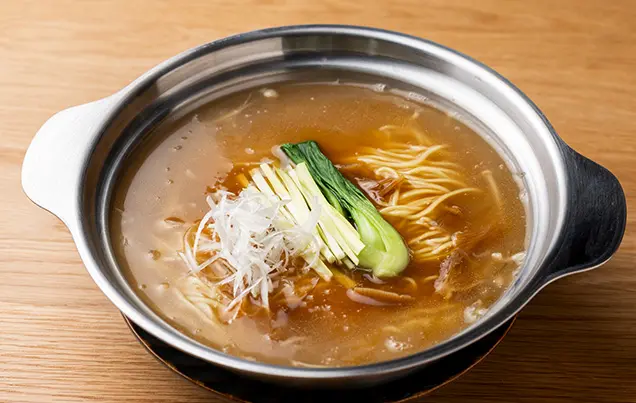 麺飯料理 散翅フカヒレ煮込み湯麵