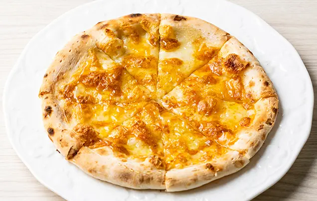 クワトロ・フォルマッジ たっぷりモッツァレラチーズ