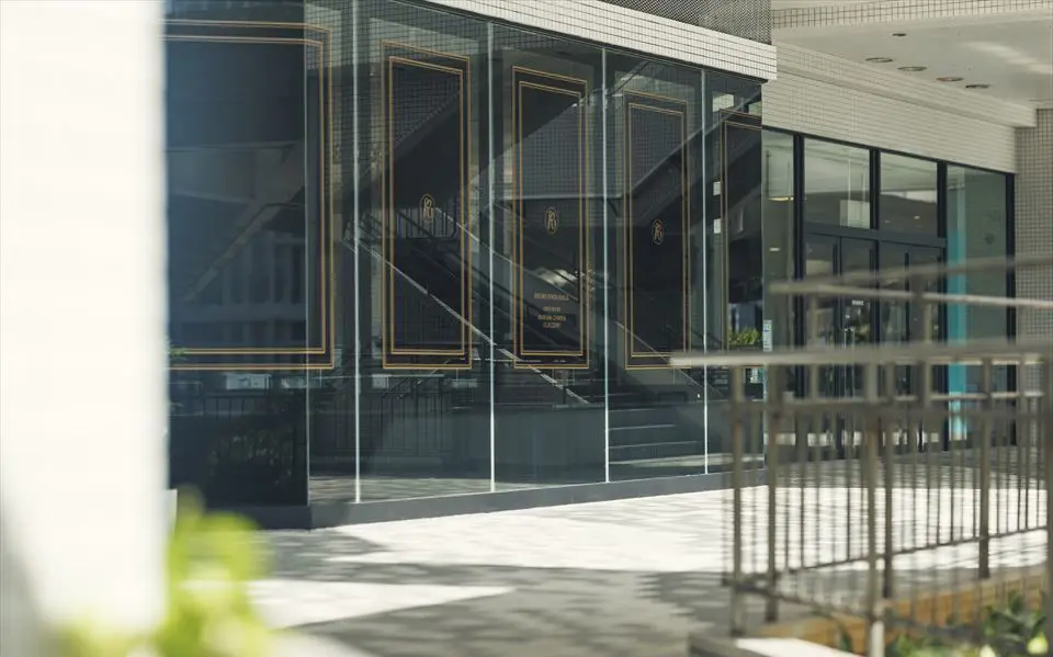 從東町可以輕鬆進入的開放式大廳